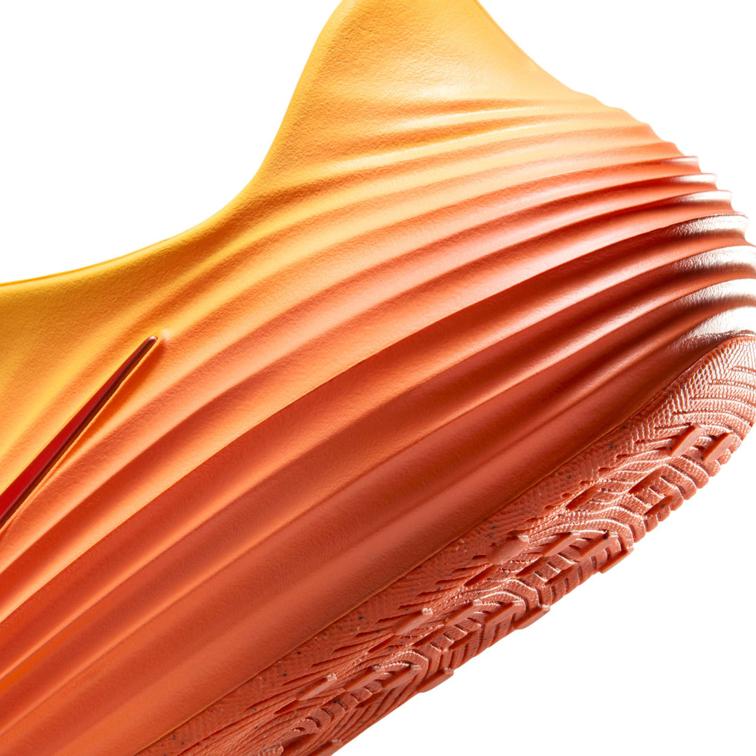 Nike ReactX Rejuven8 (Topaz Gold/LT Crimson)