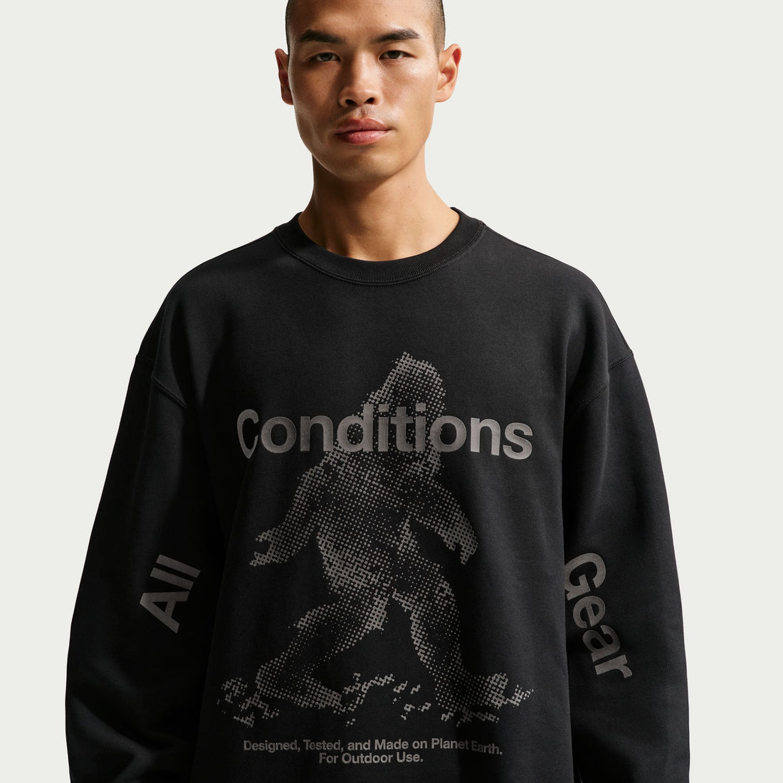 Nike ACG "Tuff Fleece" Therma-FIT Pullover Crewneck Sweatshirt (Black)