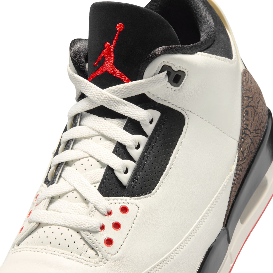 Air Jordan 3 Retro OG (Sail/Black/University Red)