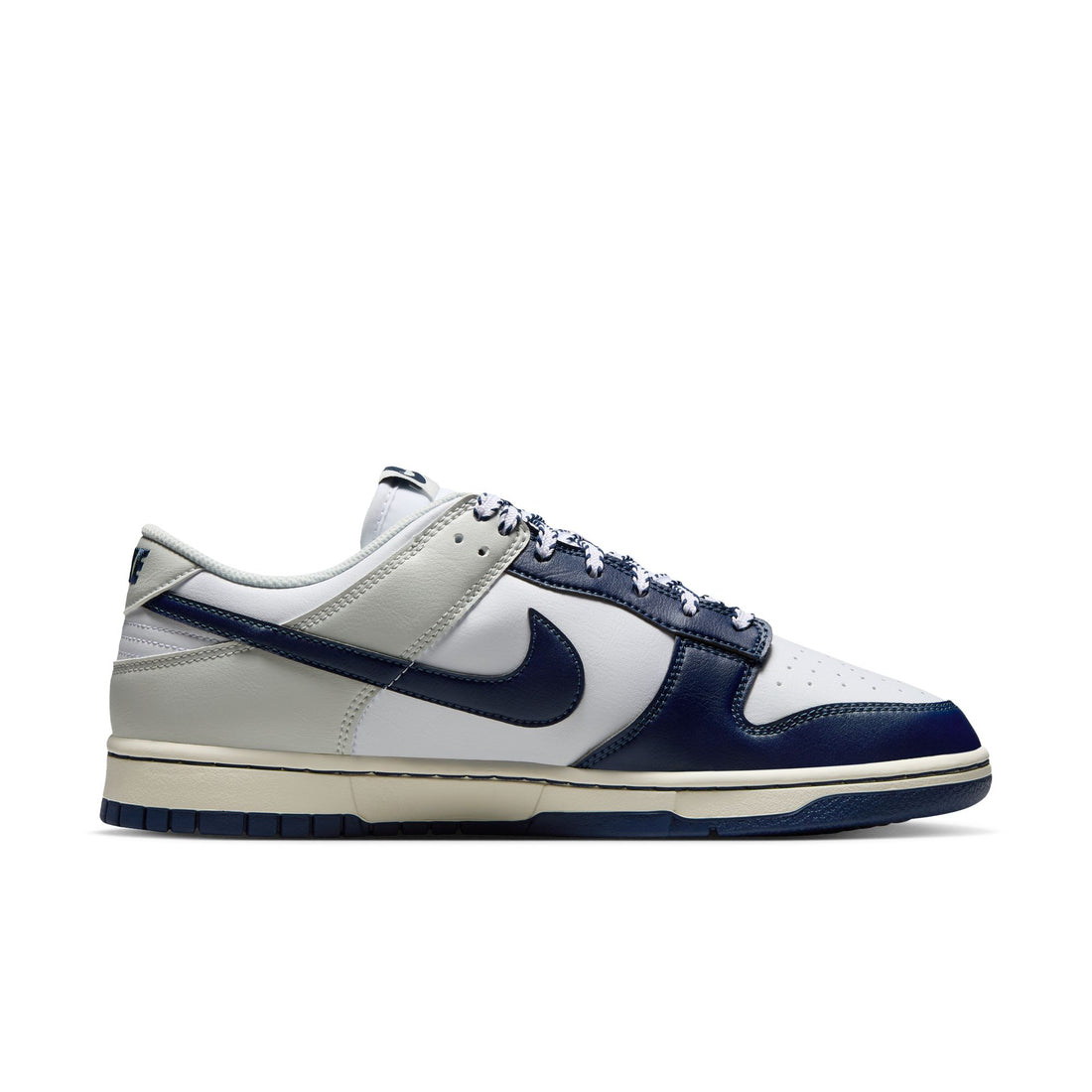 Nike Dunk Low Retro (White/Midnight Navy)