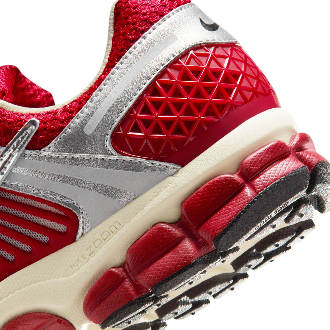 Nike Zoom Vomero 5 (Gym Red/Chrome/Metallic Silver)