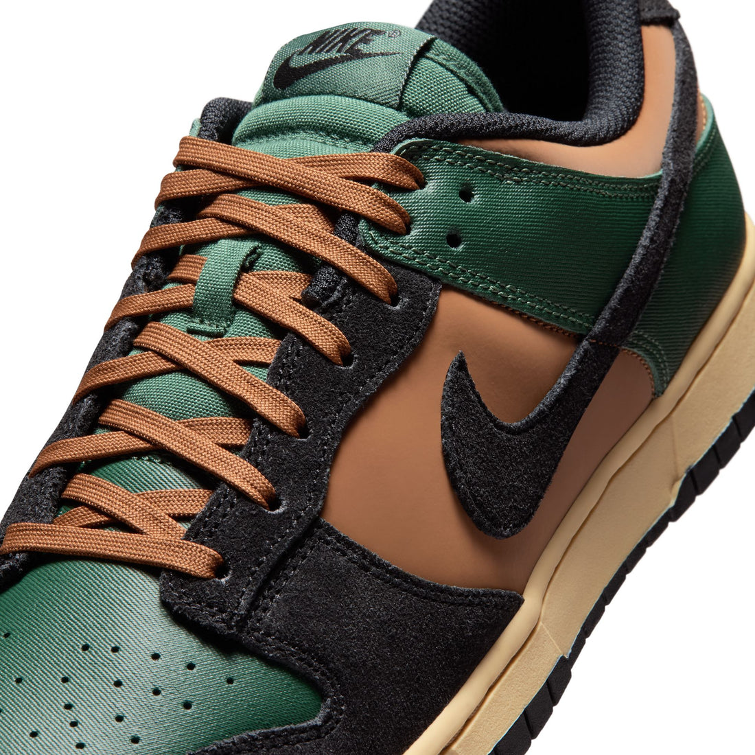 Nike Dunk Low (Fir/Black/LT British Tan)