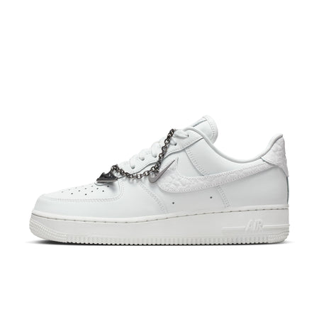 WMNS Nike Air Force 1 '07 LO (Summit White/Summit White)