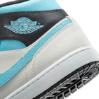 Air Jordan 1 Mid SE (Summit White/Blue Chill/Black)