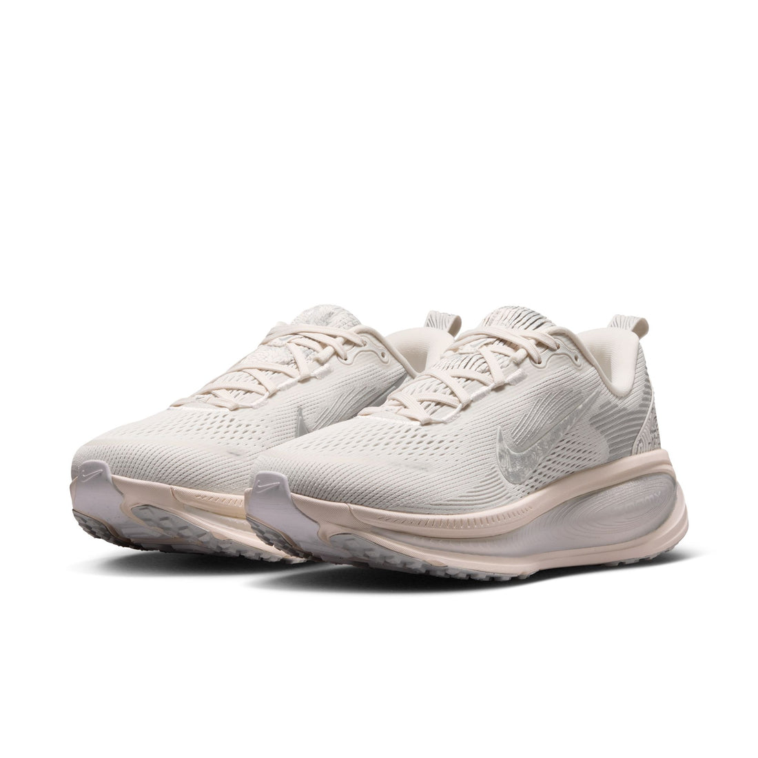 WMNS Nike Vomero 18 SE (Phantom/Summit White/Grey Fog)
