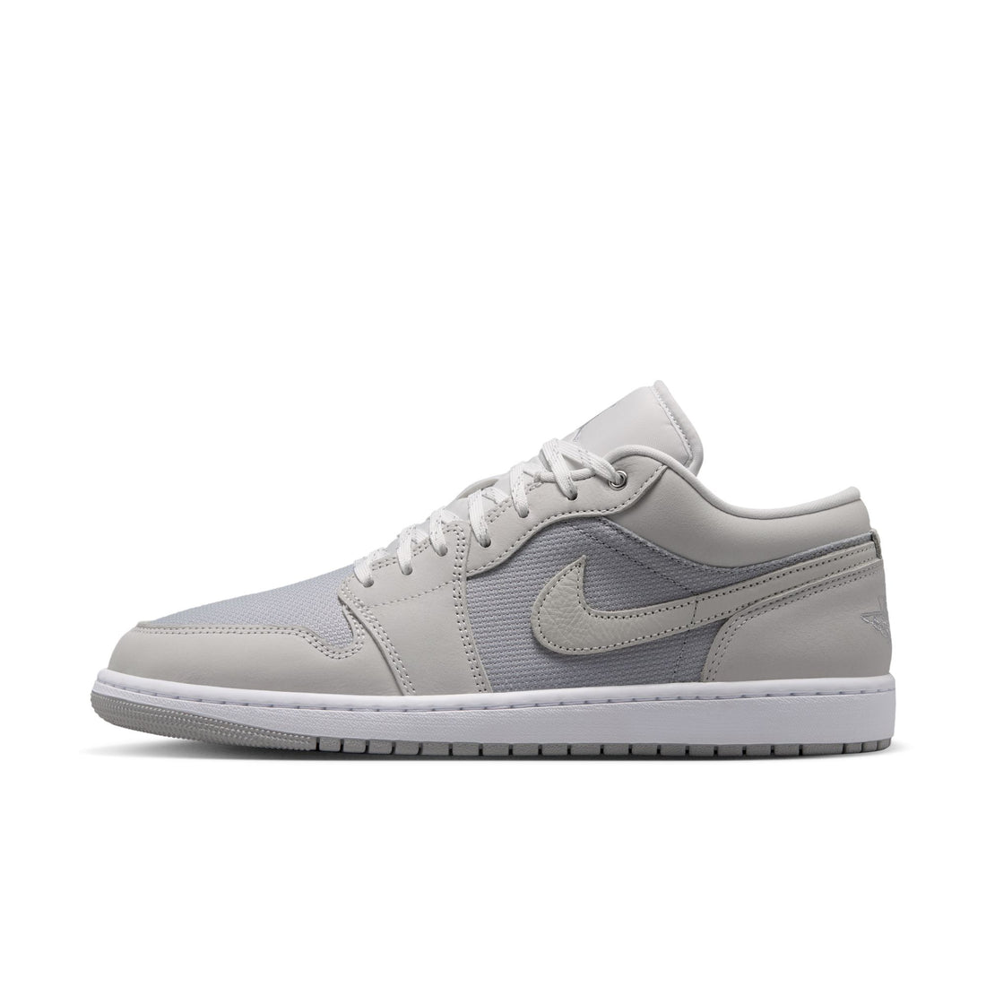 Air Jordan 1 Low SE (Off White/LT Smoke Grey)