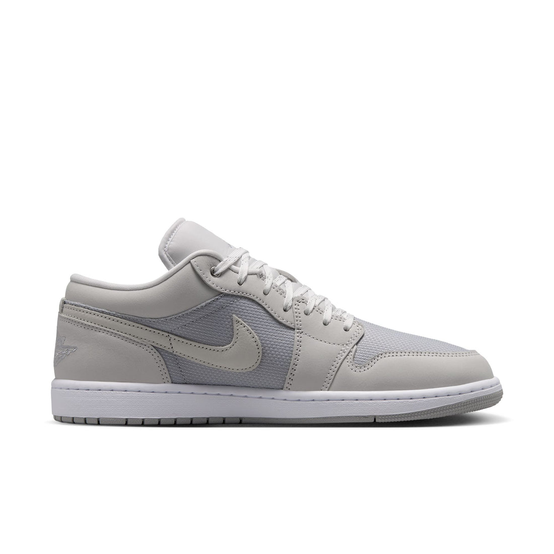 Air Jordan 1 Low SE (Off White/LT Smoke Grey)