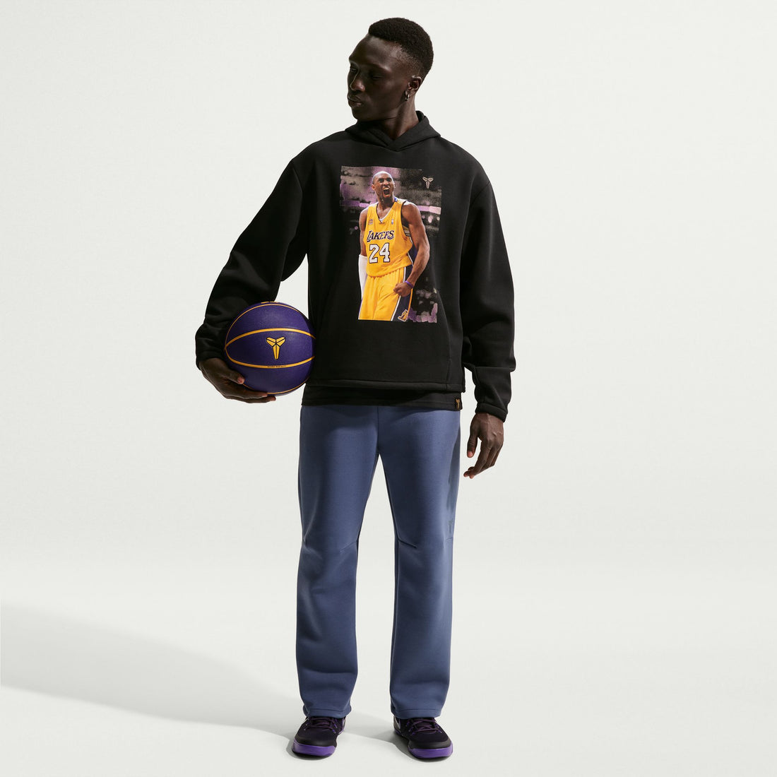 Nike Kobe Bryant Dri-FIT Fleece Pullover Basketball Hoodie (Black)