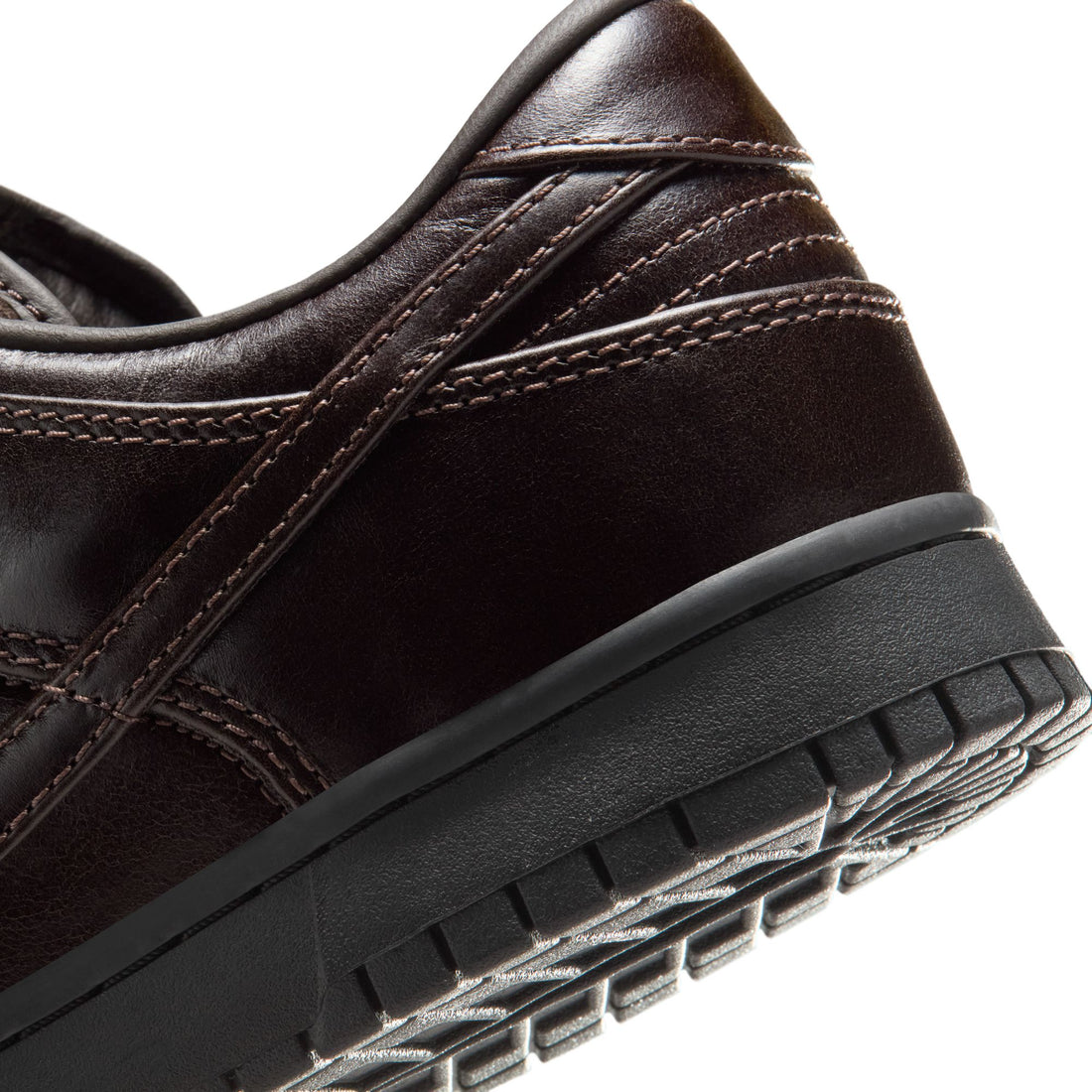 Nike Dunk Low Retro PRM QS (Classic Brown/Classic Brown)