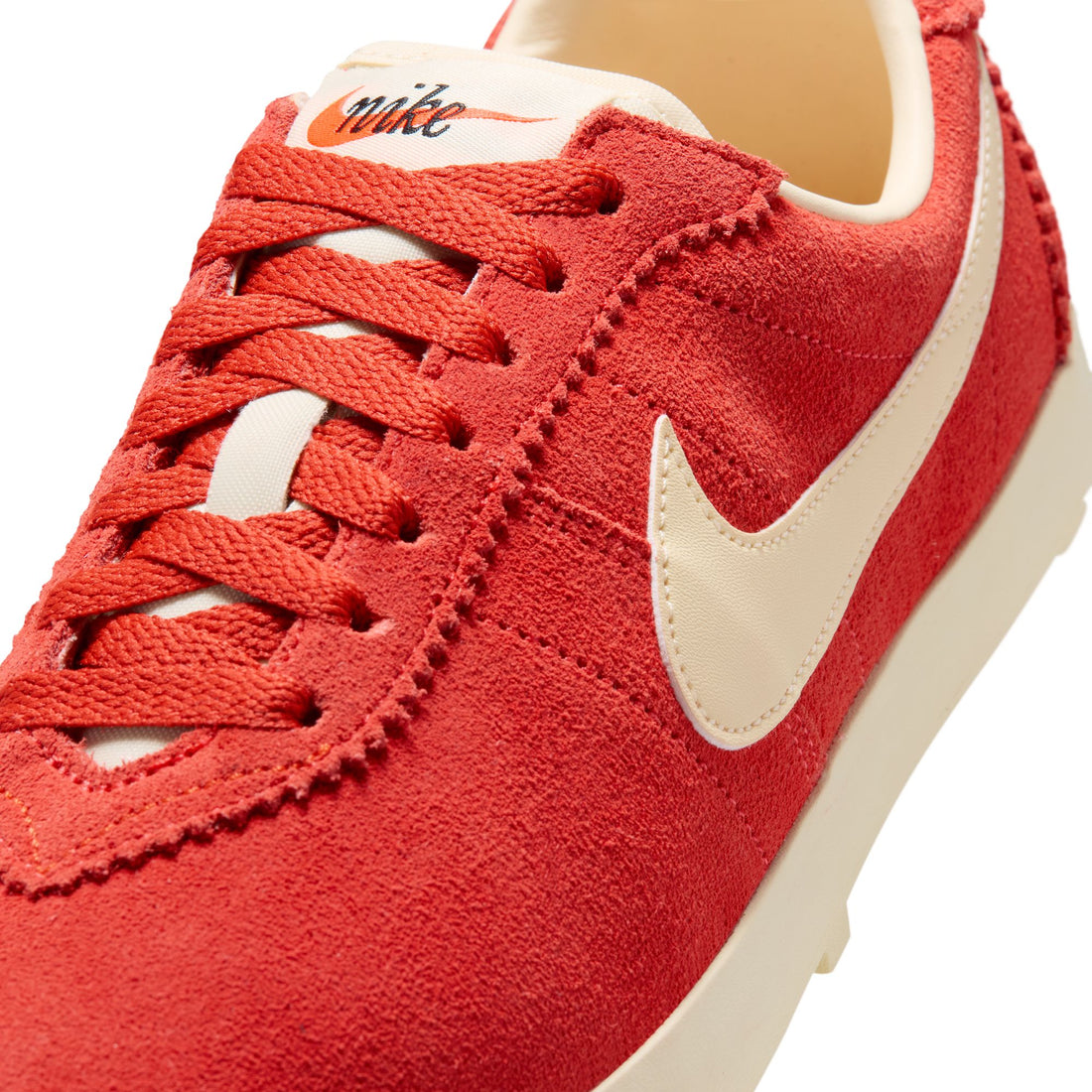 WMNS Nike Astrograbber Suede (LT Crimson/Muslin)