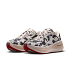 WMNS Nike Vomero Plus PR (Sail/Sail/University Red)