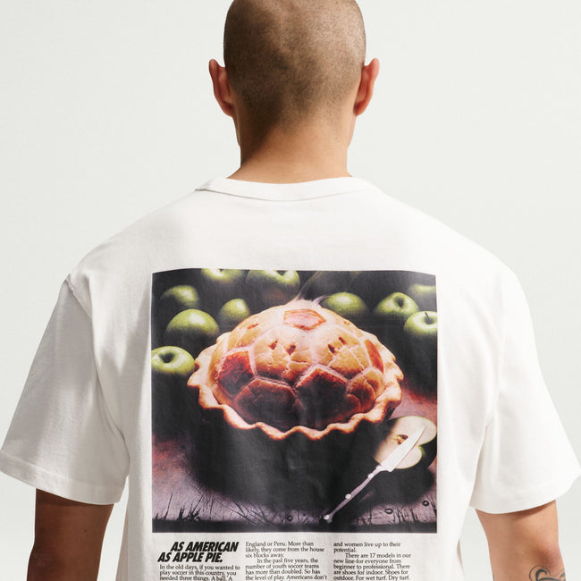 Nike Sportswear "Apple Pie" T-Shirt