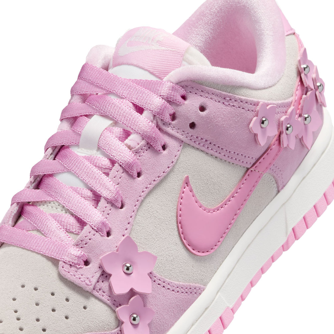 WMNS Nike Dunk Low SE Femme (Pink Rise/Pink Rise/Sail)