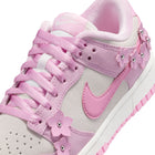 WMNS Nike Dunk Low SE Femme (Pink Rise/Pink Rise/Sail)