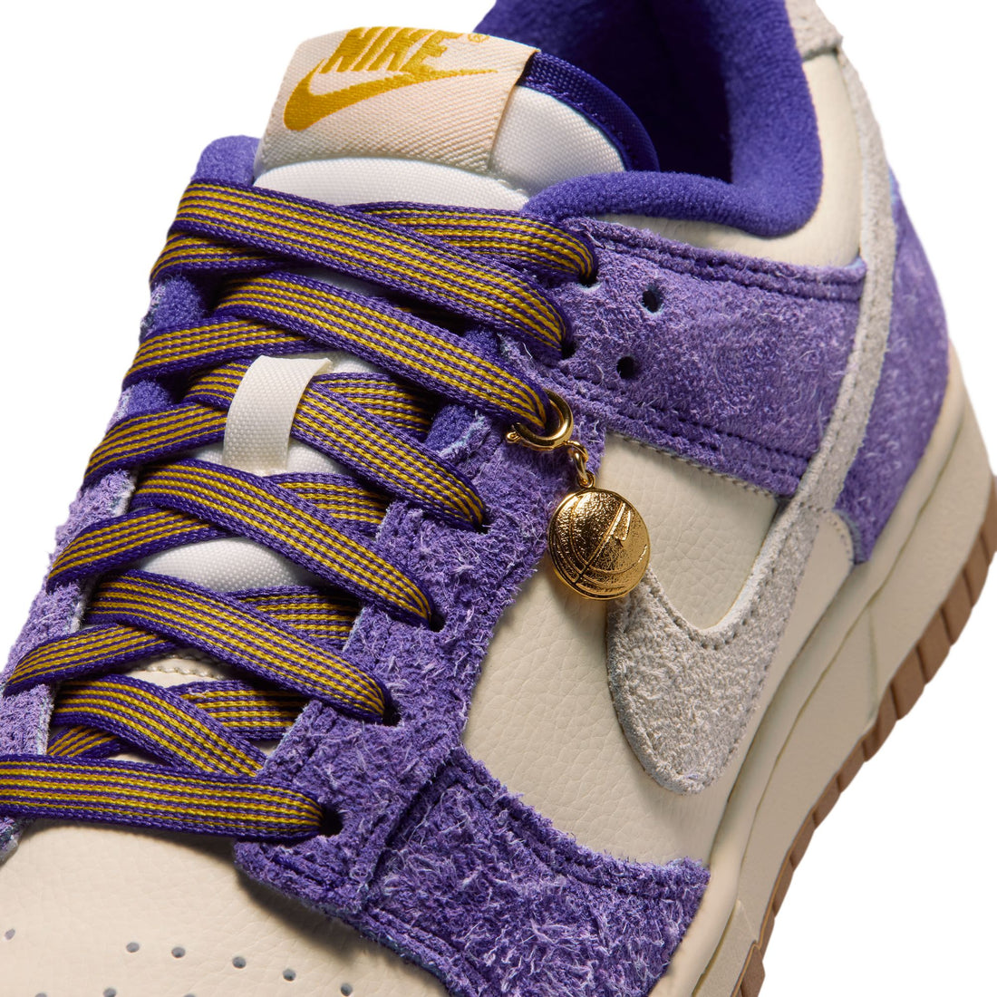 WMNS Nike Dunk Low (Court Purple/Coconut Milk)