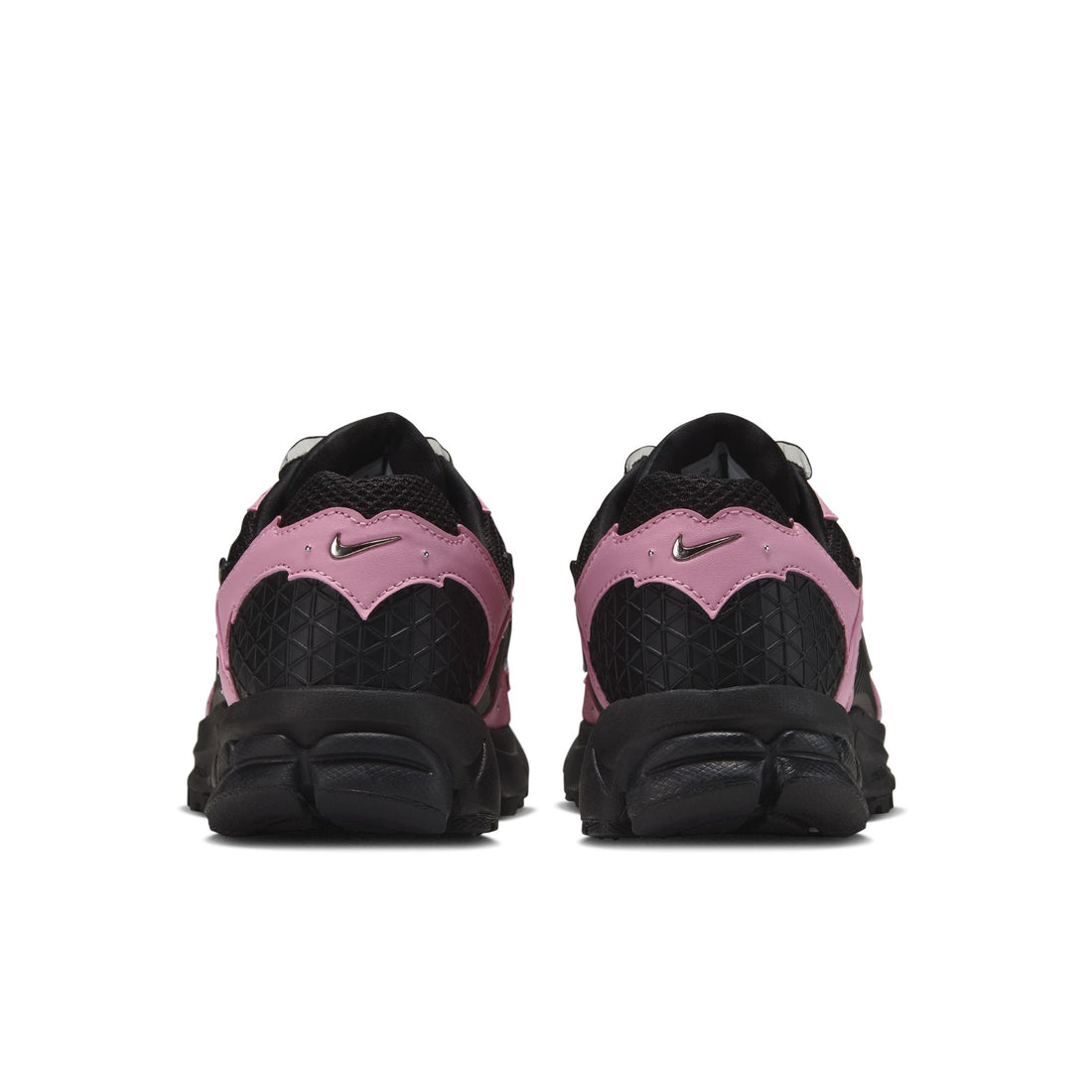 WMNS Nike Zoom Vomero 5 (Black/Metallic Silver)