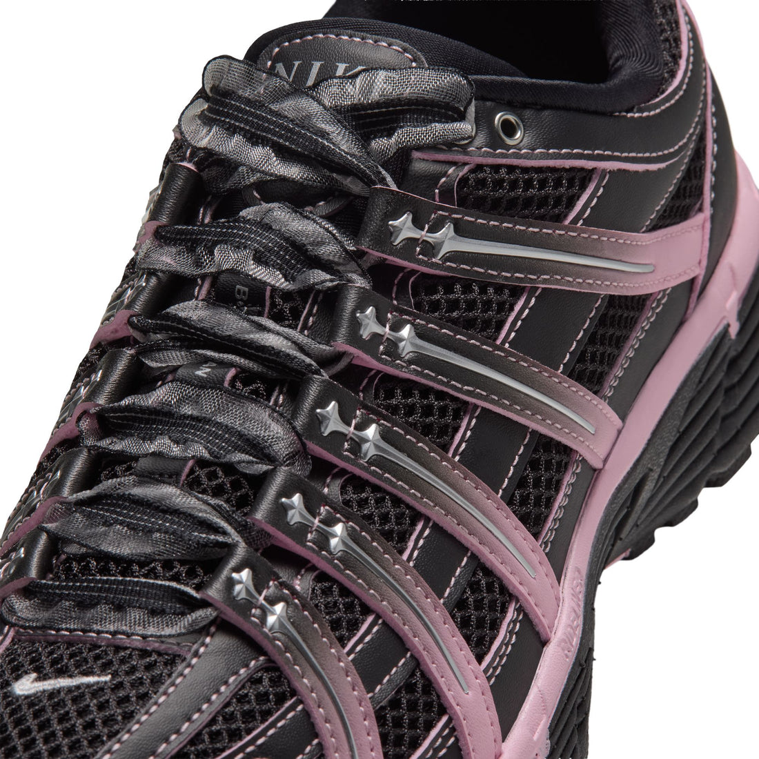 WMNS Nike P-6000 (Black/Metallic Silver)
