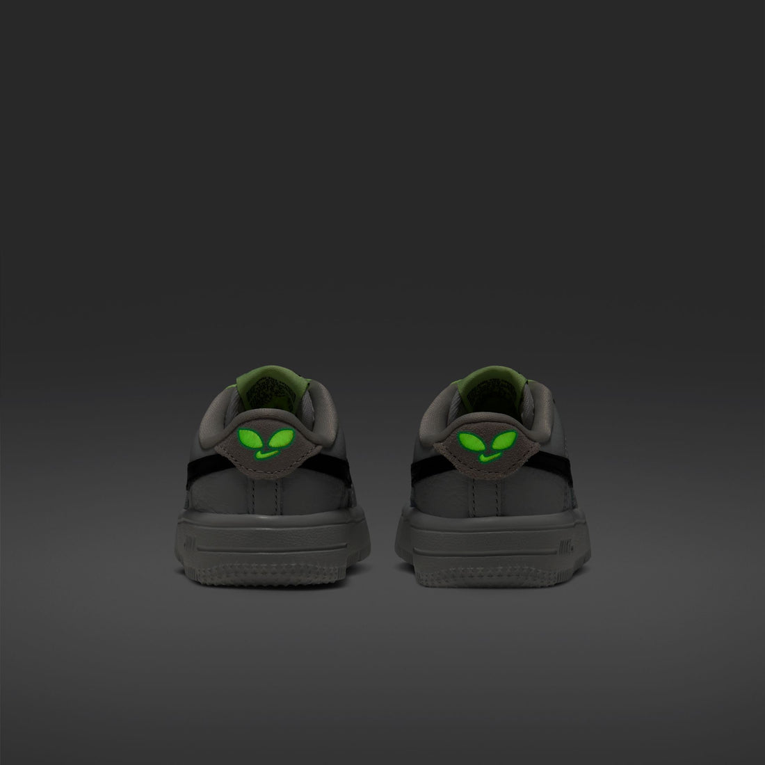 Air Force 1 Low Lace Alien TD (Photon Dust/Black/Barely Volt)