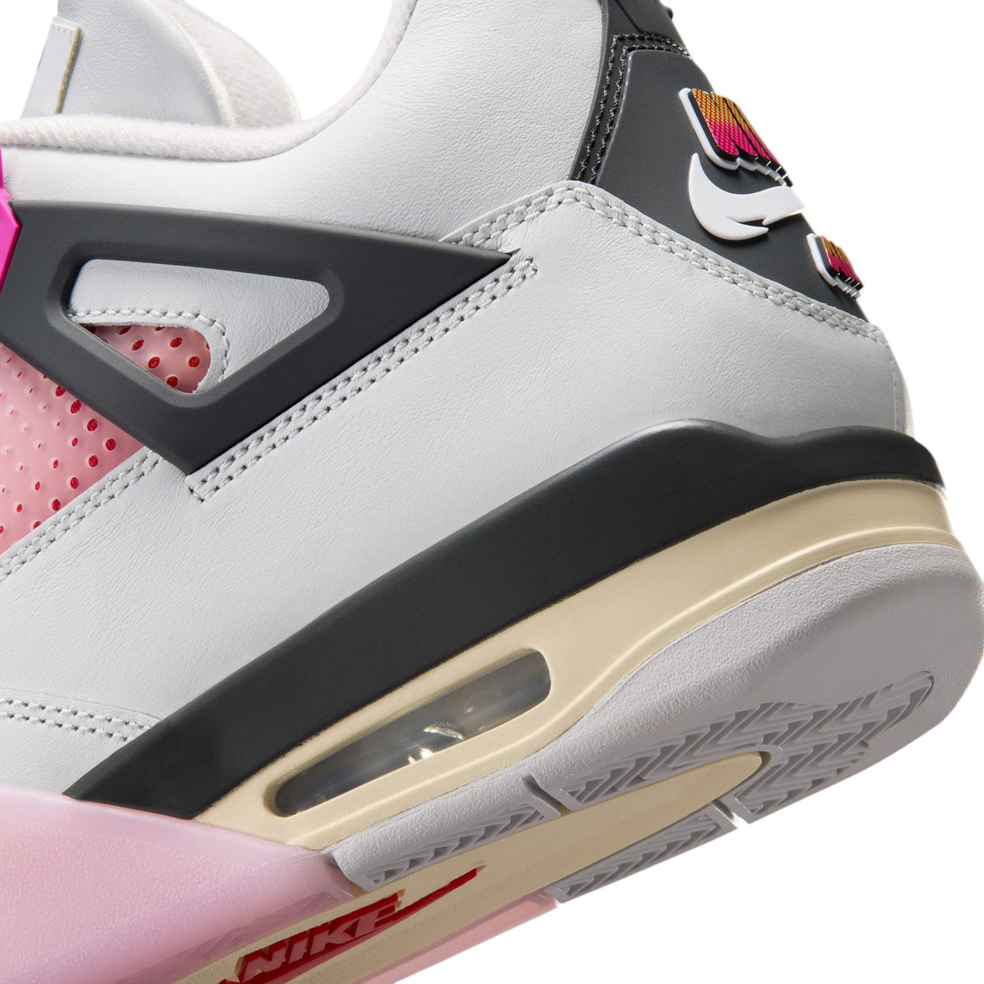 Air Jordan 4 Retro (Off White/Fire Pink/Anthracite)