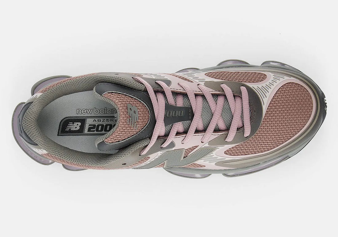 New Balance 2000 (Ice Wine/Earth Shadow)